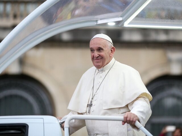 Ватикан опроверг сообщения о якобы готовящейся миссии в Москву