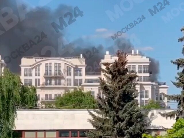 Пожар в реконструируемом здании на Фрунзенской набережной ликвидировали