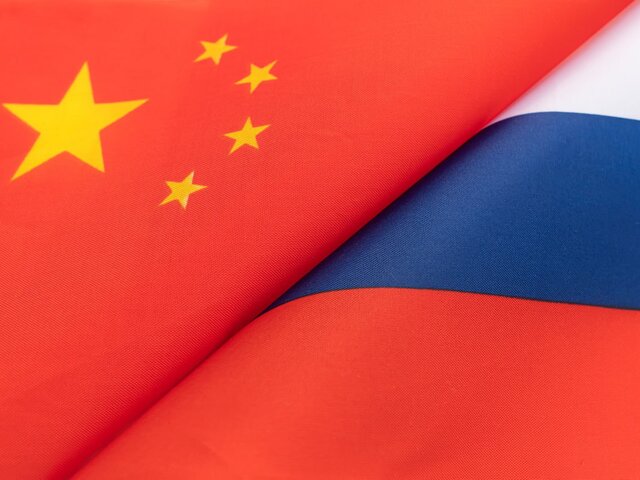 Россия и Китай расширят расчеты в национальных валютах в 2023 году – Мишустин