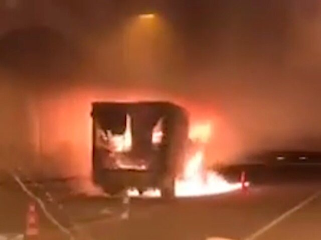 Возгорание автомобиля произошло в Алабяно-Балтийском тоннеле