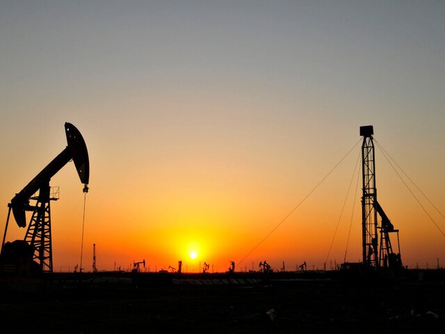 Страны ОПЕК+ приняли решение скорректировать добычу нефти с 2024 года