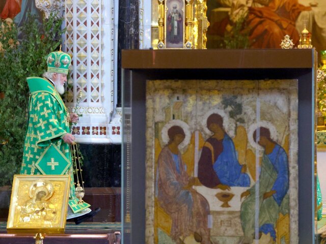 Патриарх Кирилл совершил праздничный молебен у иконы 