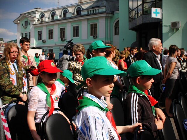 В Госдуме предложили создавать при школах летние спортивно-патриотические лагеря