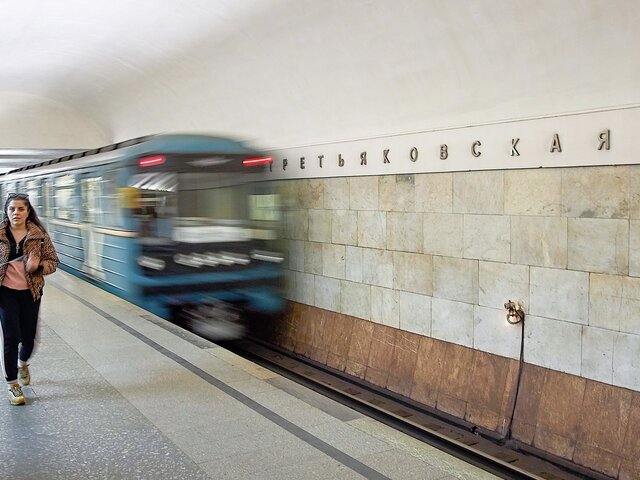 На участке Калужско-Рижской линии метро временно не было движения поездов