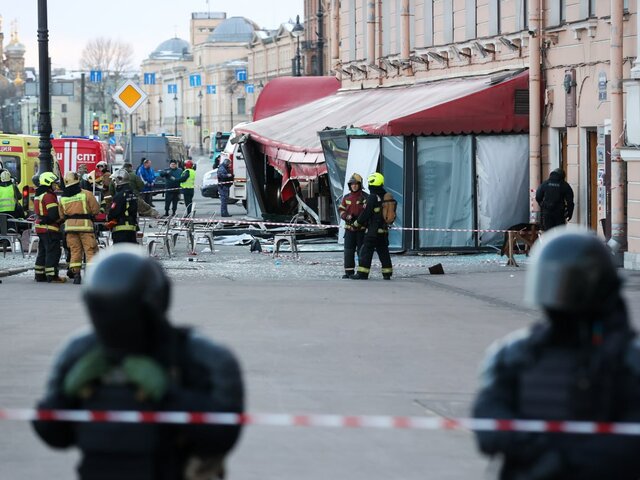 Число пострадавших после взрыва в кафе в Санкт-Петербурге возросло до 42