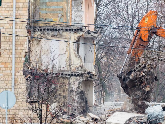 Более 70 домов снесли по программе реновации в Москве с начала года