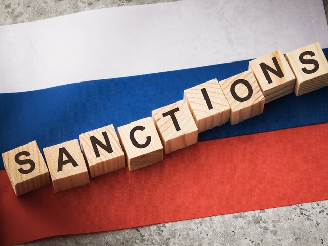 Песков назвал ложью заявления Байдена о развале российской экономики из-за санкций