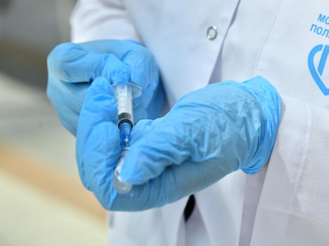 В Минздраве РФ заявили об отсутствии дефицита вакцин от кори