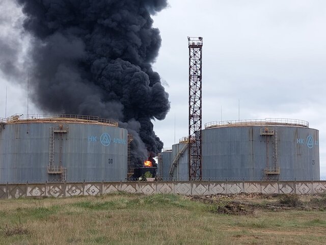 Пожар на нефтебазе в Севастополе не повлияет на снабжение города топливом – Развожаев