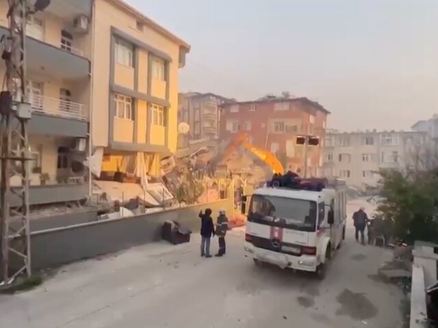 Число жертв при землетрясениях в Турции превысило 42 тысячи