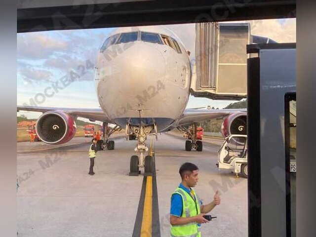 Туристы смогли вылететь в Москву после задержки рейса авиакомпании Azur Air