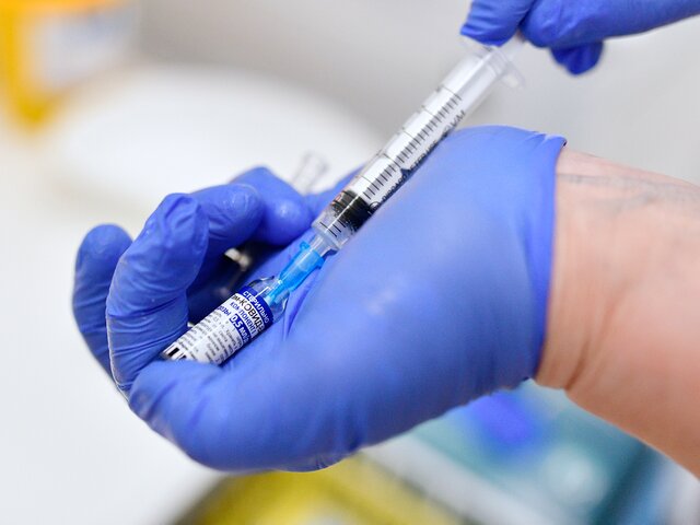 Центр им. Гамалеи подал документы на регистрацию вакцины от COVID-19 для детей 6–11 лет