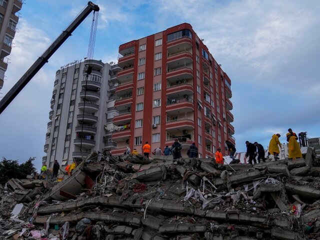 Число жертв землетрясения в Турции выросло до 1 651 человека