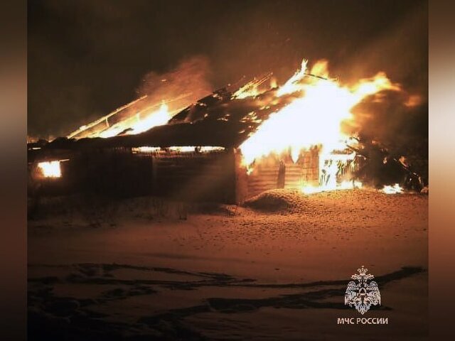 Пожар произошел на территории животноводческого комплекса в Башкирии