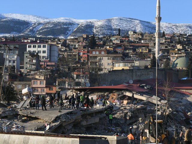 Власти Турции выделят пострадавшим от землетрясений пособия на аренду жилья на год