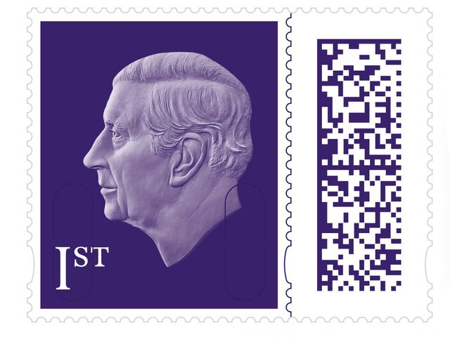 В Великобритании представили первые марки с изображением Карла III