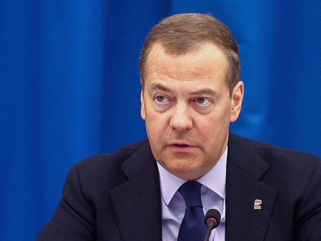 Медведев пригрозил МУС российской гиперзвуковой ракетой