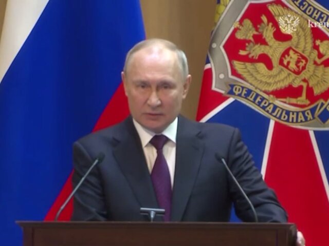 Путин заявил о необходимости пресечь попытки по расколу российского общества