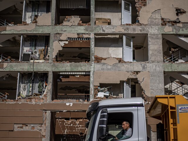 Число погибших в результате землетрясения в турецкой Малатье выросло до двух