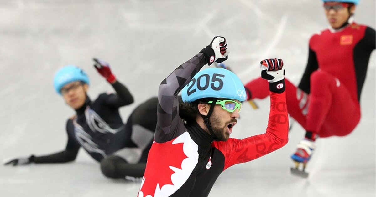 Спорт 2014 года. Шарль Амлен. Канадский шорт трекист. Корейский шорт-трекист выступающий. Шарль Амлен Олимпийский чемпион 2014 г..