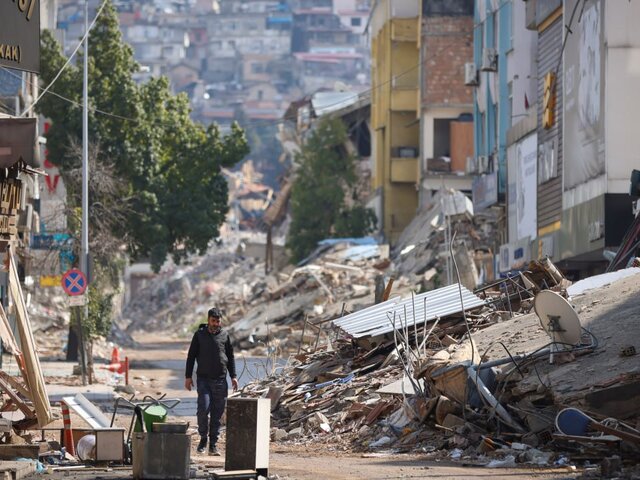 Власти Турции заявили о начале строительства домов для пострадавших при землетрясениях