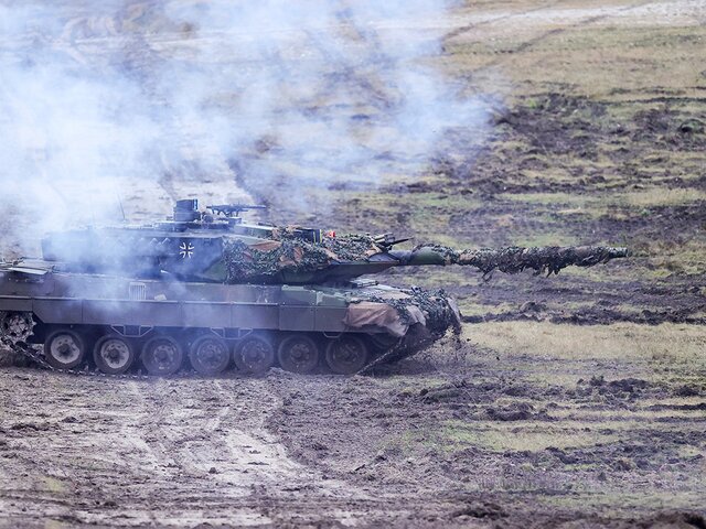 Шольц назвал неразумным применение поставляемого Киеву оружия для атак на РФ