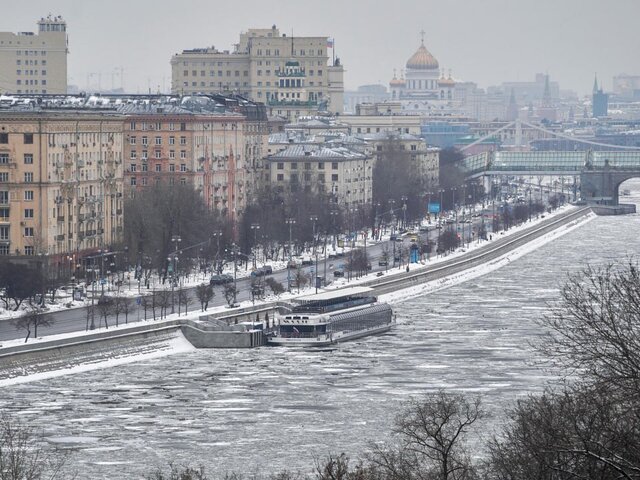 Жителей Москвы предупредили о барическом дне в ночь на воскресенье