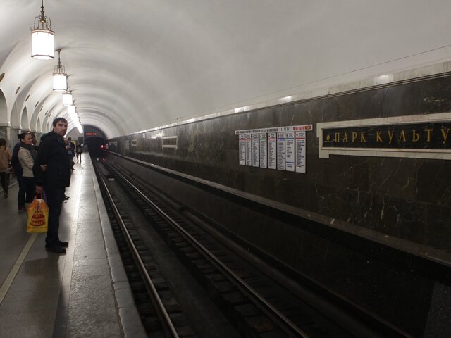 На Кольцевой линии метро нет движения поездов по часовой стрелке