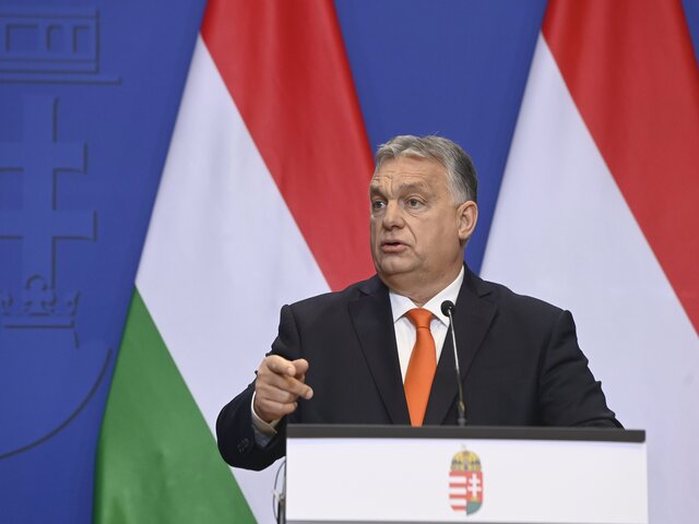 Премьер Венгрии допустил пересмотр отношений с Россией