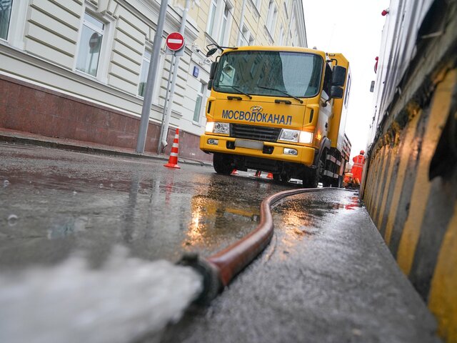 Городские службы перешли в усиленный режим работы из-за непогоды в Москве