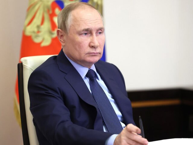 Экс-разведчик США заявил, что Путин жестко ответил Западу на попытку развалить Россию