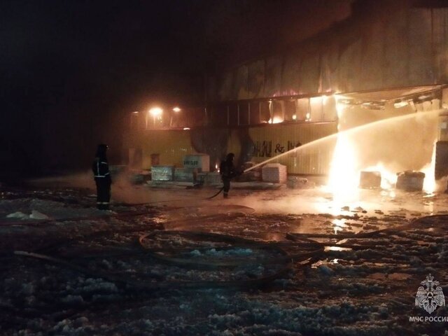 Пожар на складе в подмосковном Одинцове локализовали