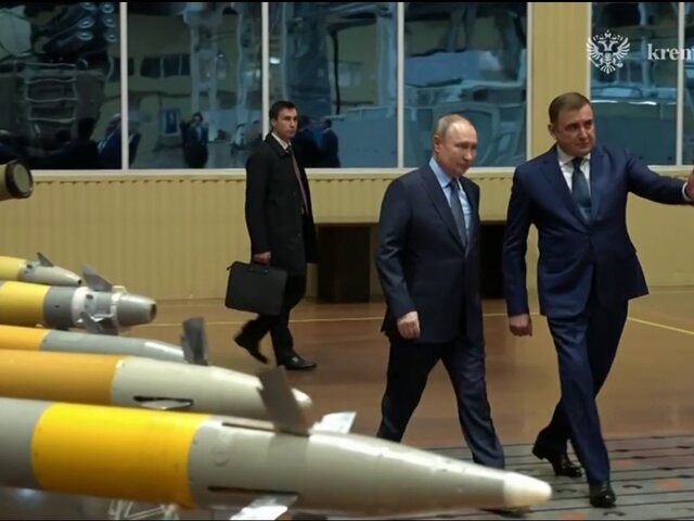 Путин прибыл в Тулу для совещания по обеспечению потребностей ВС РФ