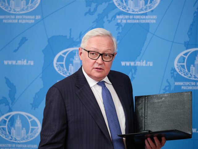 Рябков заявил, что НАТО зомбирует соседние страны русофобскими страшилками