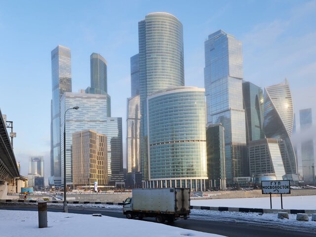 Желтый уровень погодной опасности продлили в Москве до 17 января