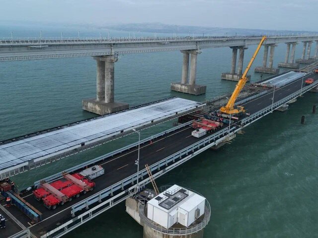 Автодвижение временно остановят на Крымском мосту 17 января
