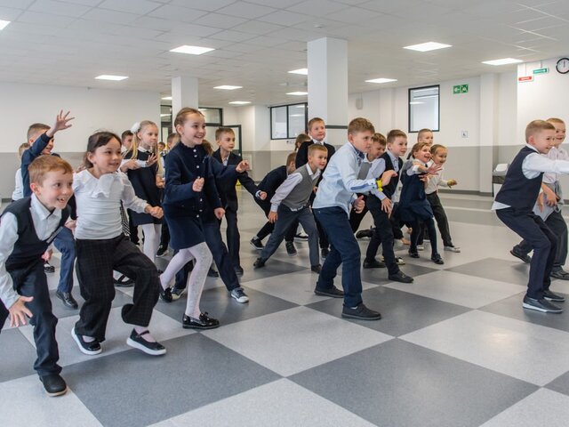 Московские школьники смогут получить бесплатные путевки во всероссийские детские центры