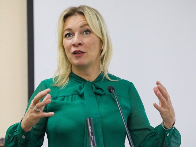 Захарова прокомментировала информацию о штрафах за поздравления с Днем Победы в Латвии