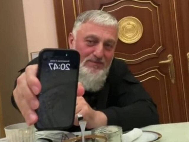 Кадыров в прямом эфире опроверг слухи о своей болезни и исчезновении депутата Делимханова