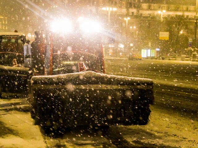 Московские службы работают в особом режиме на фоне снегопада