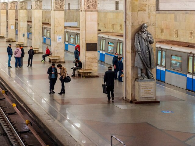 Интервалы движения поездов увеличивали на Арбатско-Покровской линии метро
