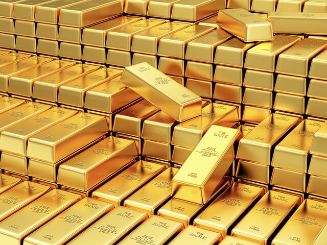 Экономист рассказал, стоит ли россиянам вкладываться в золото