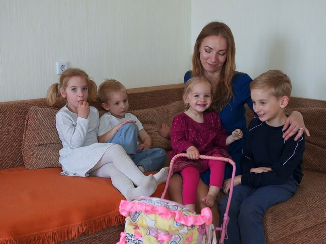 В РФ предложили не ограничивать учет страхового стажа для многодетных матерей