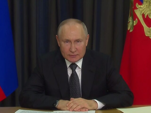 Путин заявил, что традиции и ценности России не подлежат 