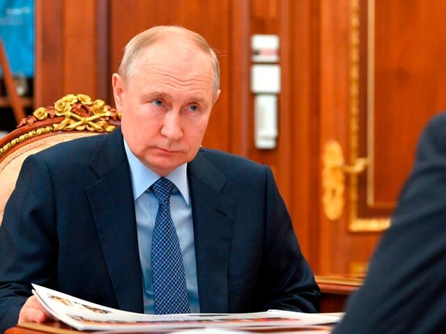 Развитие РФ должно заключаться в достойной оплате труда – Путин