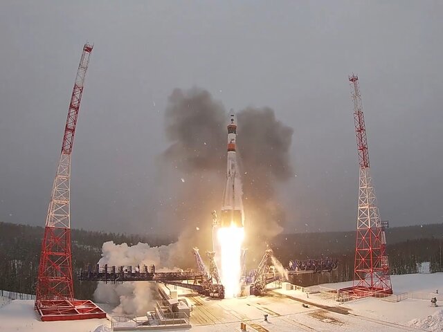 Запущенный с Плесецка военный спутник выведен на целевую орбиту – МО РФ