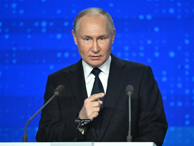Путин заявил, что Россия не отдаст свой суверенитет 