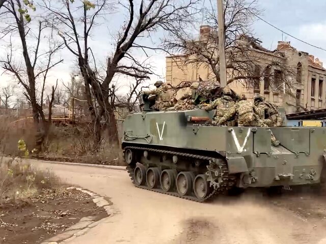 ВС РФ эвакуировали с поля боя раненую военнослужащую ВСУ