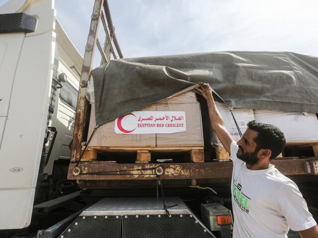 Второй конвой гуманитарного груза прибыл в сектор Газа