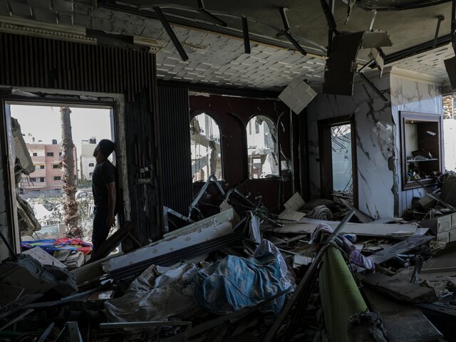 Боррель заявил, что ЕС должен осудить ХАМАС и избежать гуманитарной катастрофы в Газе
